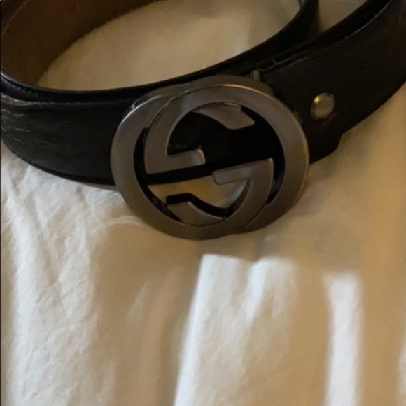 Selling - Picture 2 of 3